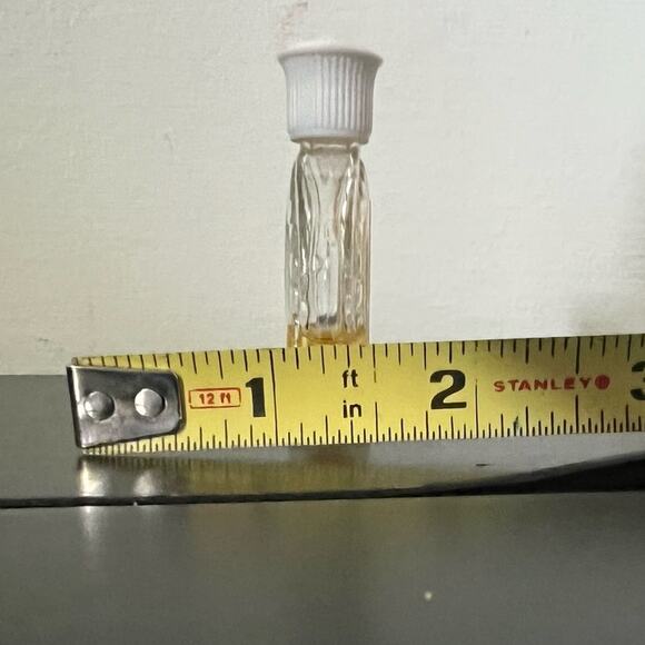 Vintage Mini .17oz Nina Ricci L'Air du Temps Round Bottle- Lalique Glass Bottle - Picture 5 of 6